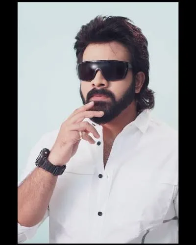 Vishva Karthikeyan - Biography