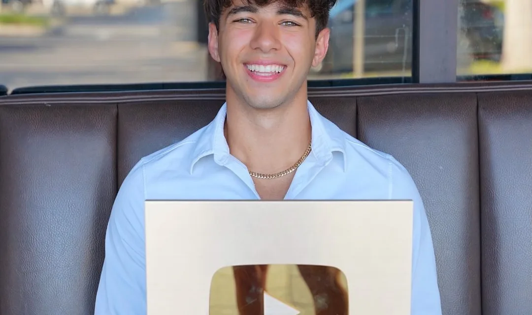 Yo Angelo Biography: Siblings, Nationality, Parents, Height, Age, Net Worth, Siblings