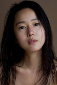 Yoon Jin-seo - Biography