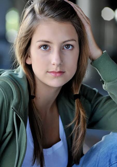 Julia Krombach Biography: Age, Height, Net Worth, Parents, Boyfriend, Movies & TV Shows, Awards