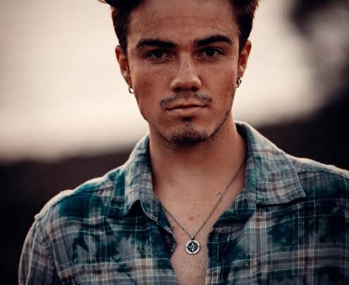 Jordan Beau Biography: Age, Girlfriend, Height, Net Worth, Parents, Brother, YouTube, Instagram