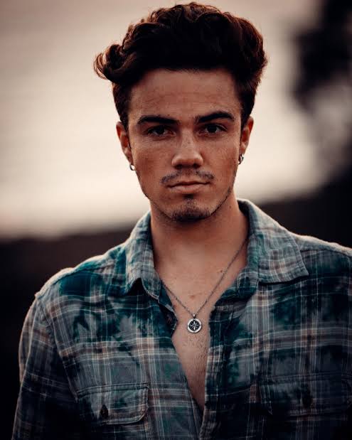 Jordan Beau Biography: Age, Girlfriend, Height, Net Worth, Parents, Brother, YouTube, Instagram