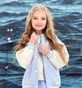 Mila Maxanets - Biography
