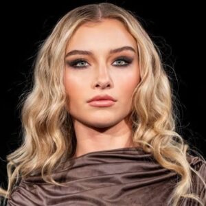 Alexandra Lenarchyk - Biography