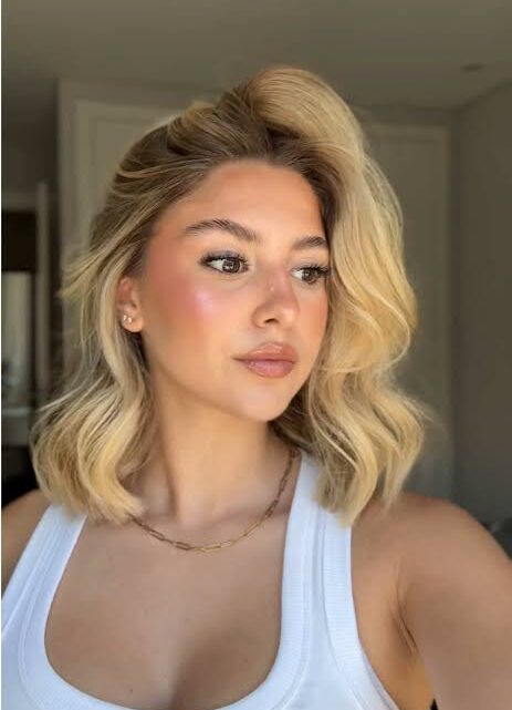 Mia Gomes Biography: Age, Height, Net Worth, Parents, Siblings, Boyfriend, Instagram, TikTok, Career