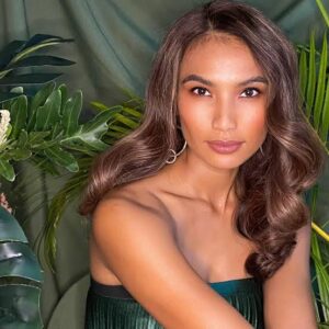 Parul Shah - Biography