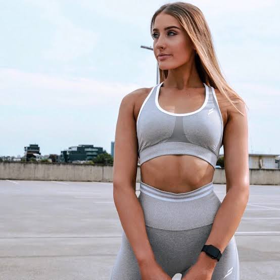 Katie Green Biography: Husband, Age, Son, Height, Net Worth, Siblings, Career, Instagram