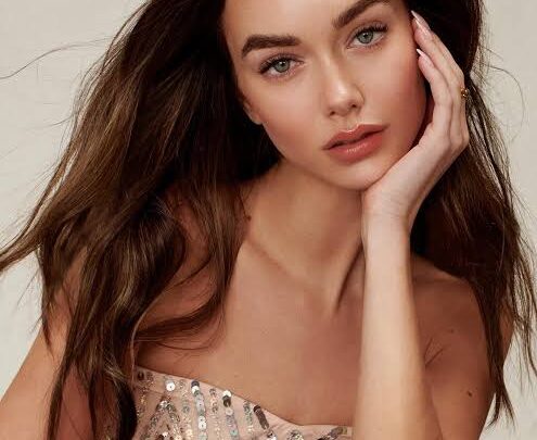 Josie Lane Biography: Age, Height, Net Worth, Boyfriend, Parents, Sister, Career, Instagram