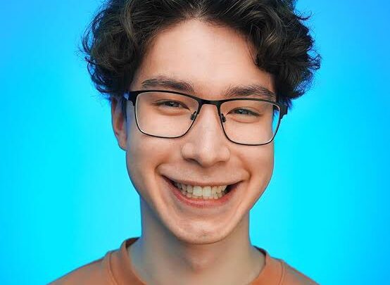 EYstreem Biography: Age, Height, Net Worth, Wife, Parents, Sister, Spawnpoint Media, YouTube Channel