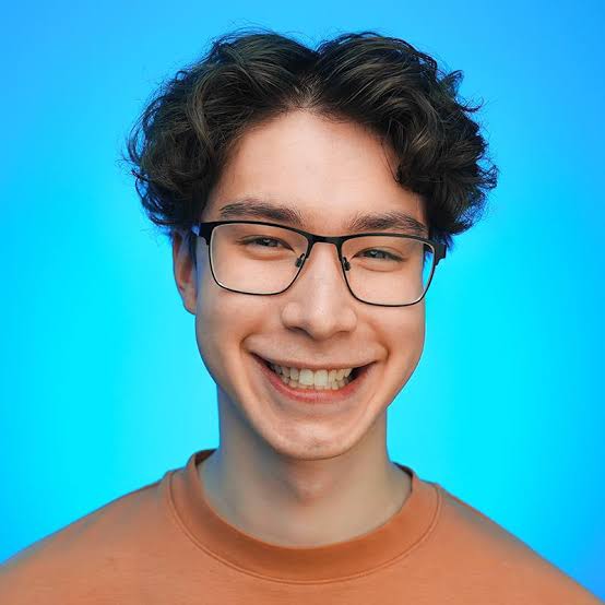 EYstreem Biography: Age, Height, Net Worth, Wife, Parents, Sister, Spawnpoint Media, YouTube Channel