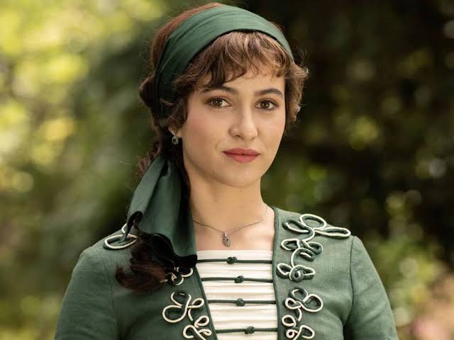Carmen Asecas Biography: Age, Parents, Boyfriend, Height, Net Worth, Movies & TV Shows, La Promesa, Instagram