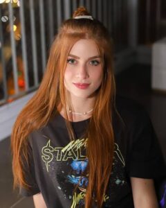 Flávia Charallo - Biography