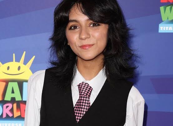 Evangeline Lomelino Biography: Age, Height, Parents, Siblings, Net Worth, Boyfriend, GEM Sisters, Voice, Religion