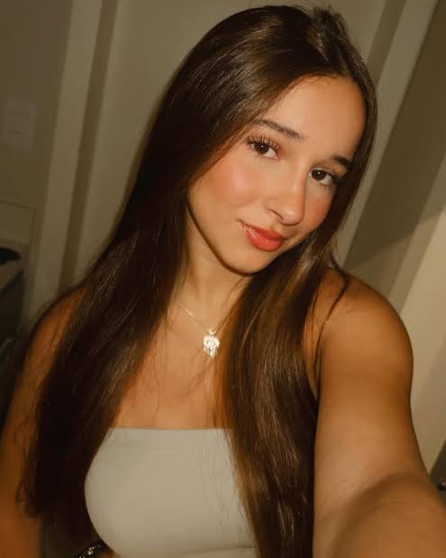 Julia Petroni Biography: Age, Height, Net Worth, Parents, Fashion, Beauty, Instagram, TikTok, Boyfriend