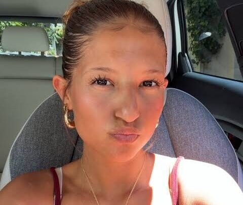 Elli Belle Biography: Age, Height, Net Worth, Parents, Siblings, Tan and Beach, Instagram, Boyfriend