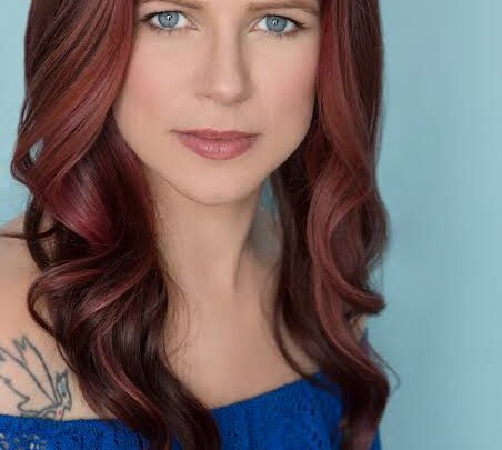 Meredith Henderson Biography: Age, Husband, Daughter, Height, Net Worth, Parents, Siblings, Movies & TV Shows