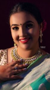 Aarohi Dike - Biography
