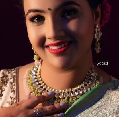 Aarohi Dike Biography: Age, Boyfriend, Height, Net Worth, Parents, Movies, Web Series, Education