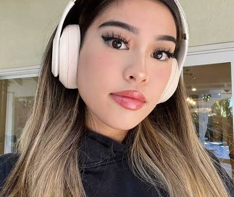 Katrina Buno Biography: Age, Boyfriend, Height, Parents, Net Worth, Zhong, Roblox, Instagram