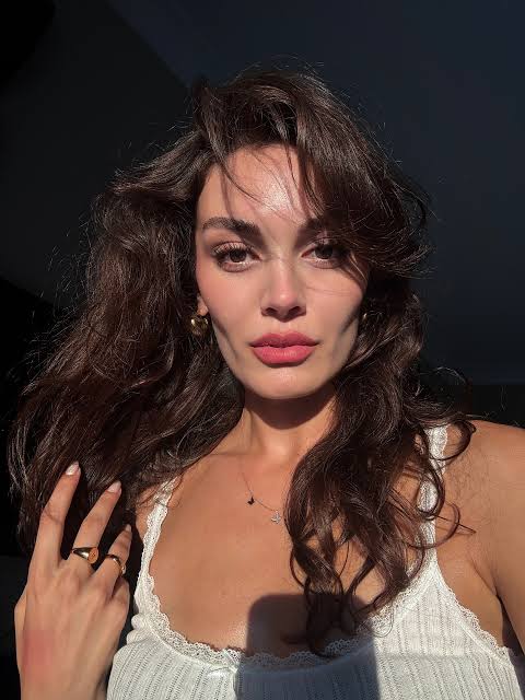 Belgin Şimşek Biography: Age, Height, Boyfriend, Parents, Net Worth, TV Series, Instagram