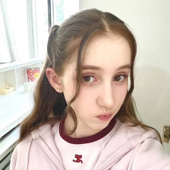 Munchiicat Biography: Age, Height, Net Worth, Fashion Design, DIY, Instagram, TikTok, Boyfriend