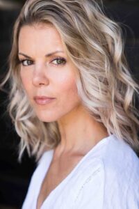 Sarah-Jane Potts - Biography