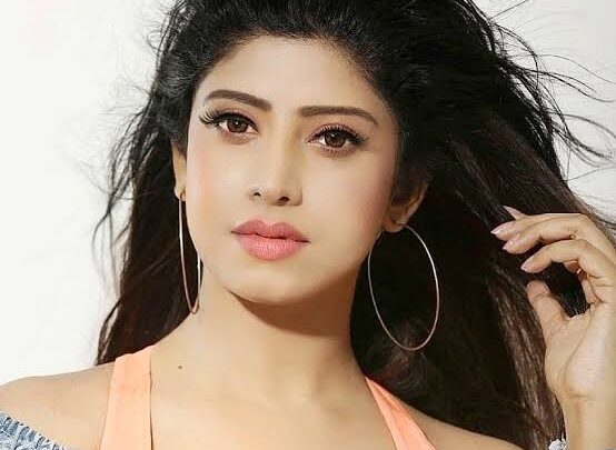 Vindhya Tiwari Biography: Age, Husband, Height, Net Worth, Parents, Fiancé, TV Serials & Movies, Awards