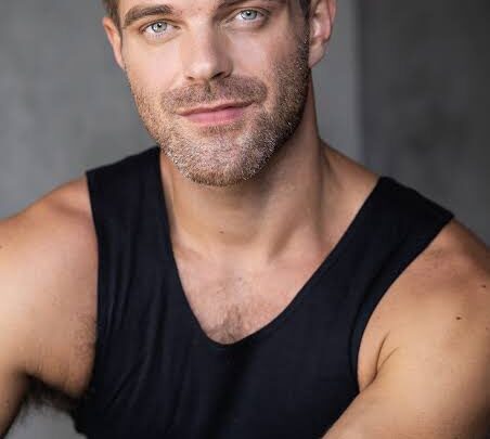 Harry Cook Biography: Husband, Age, Kids, Height, Net Worth, Parents, Books, Movies & TV Shows