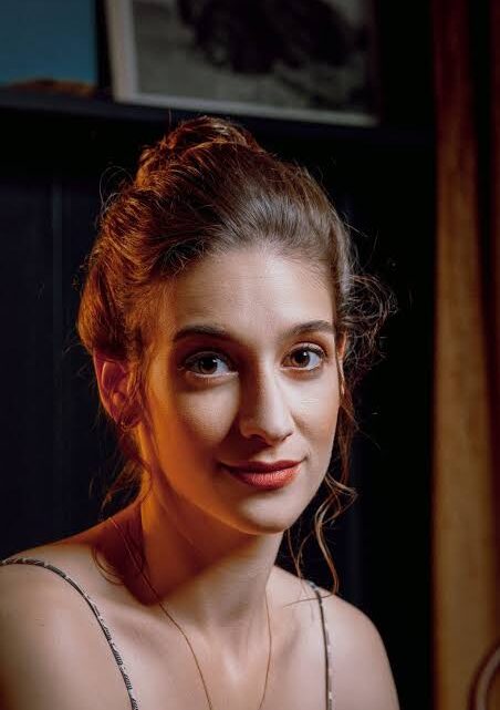 Marta Dancingerová Biography: Boyfriend, Age, Son, Height, Net Worth, Parents, Books, Movies & TV Shows