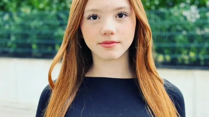 Emilia Macula Biography: Age, Height, Net Worth, Parents, Twin Sister, Twins on Ice, Instagram, Boyfriend