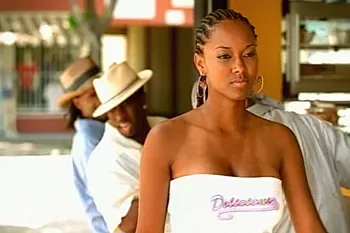 Esther Baxter Biography: Instagram, Age, Net Worth, Ethnicity, Movies, Family, Children