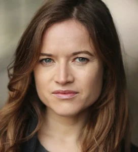 Joanne King - Biography