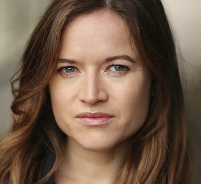 Joanne King Biography: Age, Husband, Siblings, Net Worth, Parents, Height, Movies & TV Shows