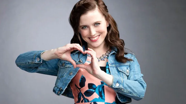 Kendra Timmins Biography: Twitter, Parents, Sister, Height, Age, Net Worth, Boyfriend, TV Shows & Movies