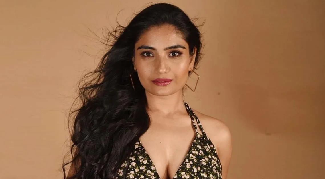 Khushboo Atre Biography: Height, Net Worth, Boyfriend, Age, Parents, Siblings, Movies & Web Series