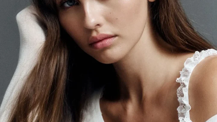 Lily Easton Biography: Age, Height, Net Worth, Parents, Boyfriend, Instagram, Career, Agency, Campaigns