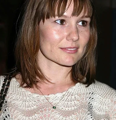 Liz Stauber Biography: Husband, Age, Kids, Height, Net Worth, Parents, Sister, Movies & TV Shows