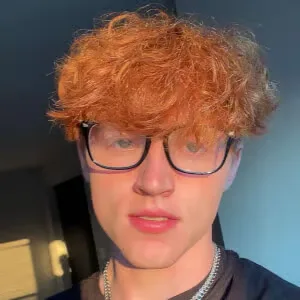Lumasva Biography: Net Worth, Height, Instagram, Girlfriend, Siblings, Parents, YouTube, Ethnicity