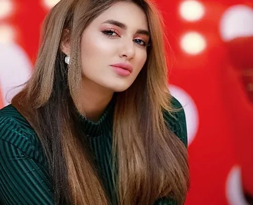 Mathira Biography: Age, Height, Net Worth, Ex-Husband, Son, Parents, Sister, Movies & TV Shows