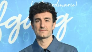 Miki Esparbé - Biography