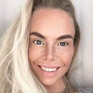Ia Östergren - Biography