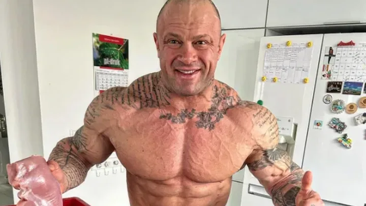 Piotr Piechowiak Biography: Age, Family, Spouse, Net Worth, Height, Instagram, Parents, Awards