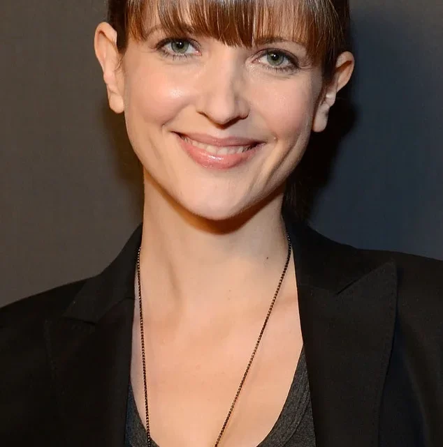 Kathryn Fiore Biography: Age, Husband, Daughter, Height, Net Worth, Parents, Movies & TV Shows, Voice