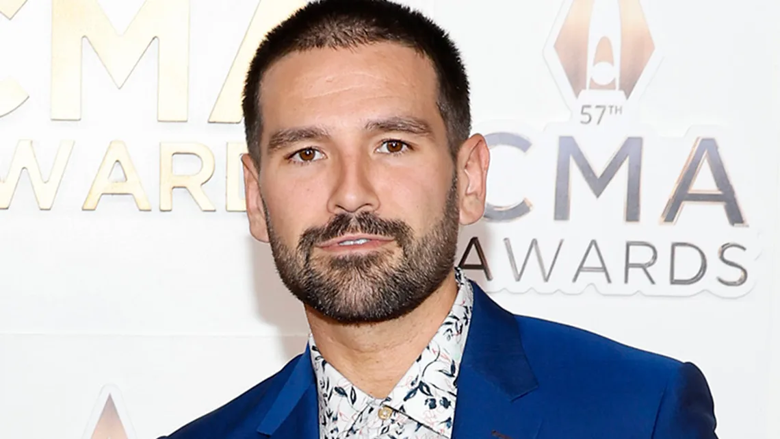 Shay Mooney Biography: Sisters, Children, Height, Net Worth, Songs, Albums, Age, Wife, Parents, YouTube, Ethnicity