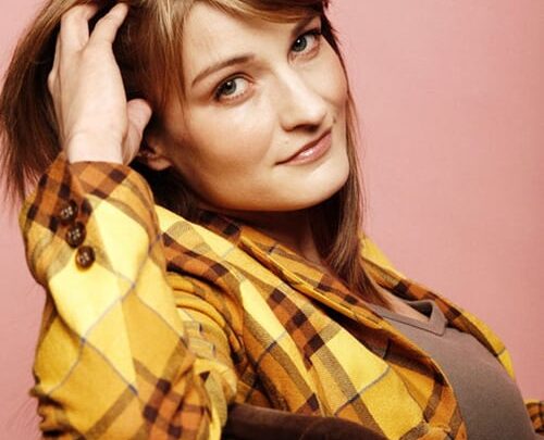 Christine Firkins Biography: Age, Husband, Net Worth, Parents, Siblings, Height, Movies & TV Shows, ASL