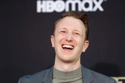 Sean Patrick Small Biography: Net Worth, Movies & TV Shows, Age, Wife, Parents, Children, Height, Twitter, Education
