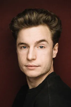 Oskar Hes - Biography