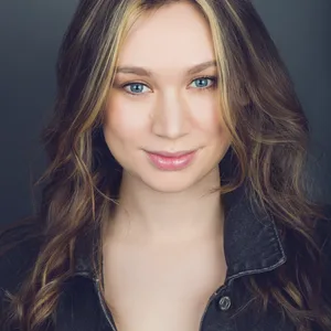Kallie Tabor Biography: Nationality, Net Worth, Height, Age, Boyfriend, Parents, Films