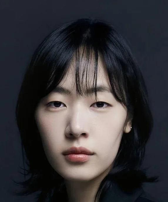 Gong Sung-ha - Biography