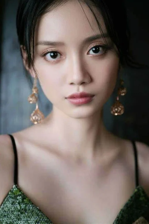 Annie Sun - Biography